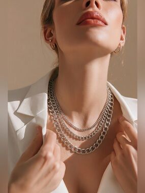 Stigma NWT Chic Multilayer Chain Necklace.